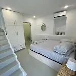 Casa Calliope Plagiá